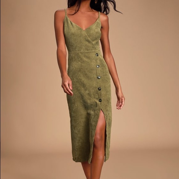 Lulus Dresses & Skirts - Lulu’s corduroy button-front midi dress